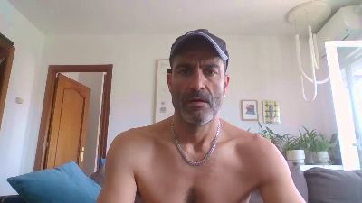 hotreds webcam cam4 model stream image