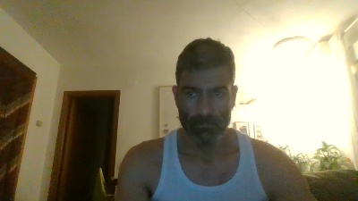 hotreds webcam cam4 model stream image