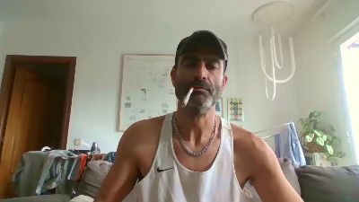 hotreds webcam cam4 model stream image