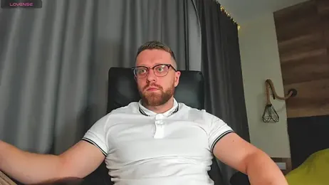 Findom_guy webcam model stream image