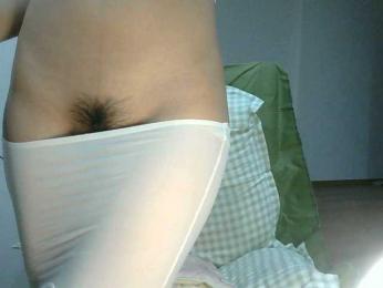 Yuichan webcam model stream image
