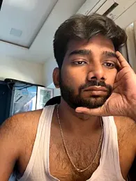 BeardedBulge webcam model stream image