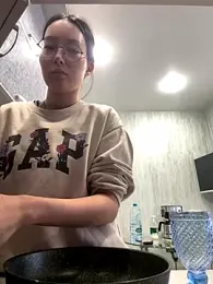 alinaevee webcam stripchat model stream image