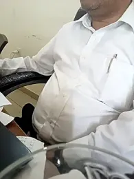 Office_online1 webcam model stream image