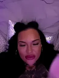 _MelinaCurves_ webcam stripchat model stream image