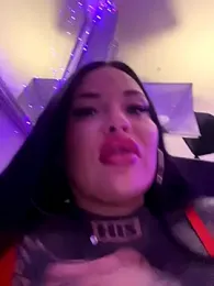 _MelinaCurves_ webcam model stream image