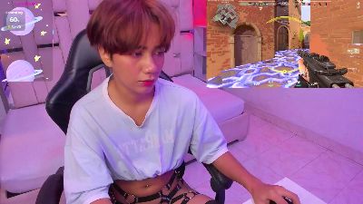 EriolWest webcam model stream image