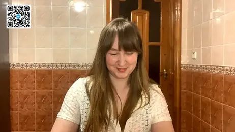 MaroonMoon_ webcam model stream image