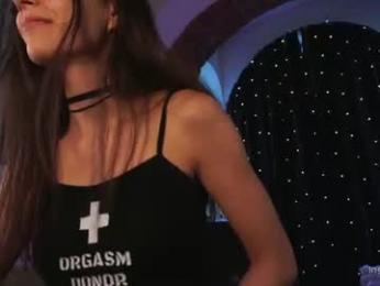 nixotica_ webcam model stream image