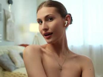 lunalice webcam model stream image