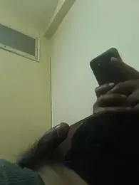 vardh033 webcam model stream image