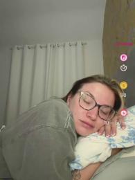 Gymbrat webcam model stream image