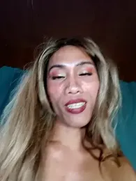 PeachyLuxe webcam model stream image