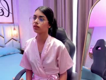 isa_little4u webcam chaturbate model stream image