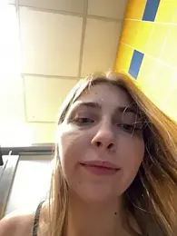 Sunny___Bunny webcam stripchat model stream image