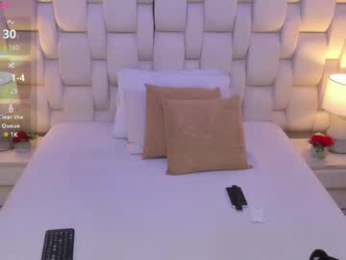 miaandmolly_ webcam model stream image