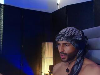 Ralf E webcam model stream image