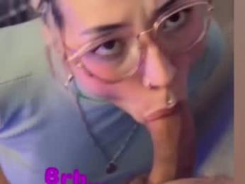 doll_and_sex webcam model stream image