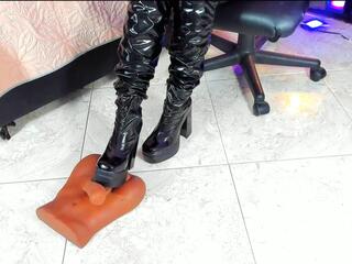 Mandy Lov webcam model stream image