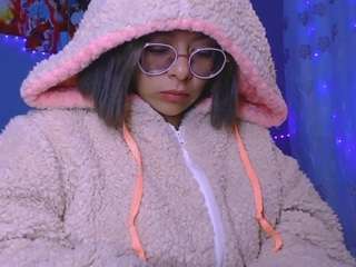 queensaori webcam model stream image