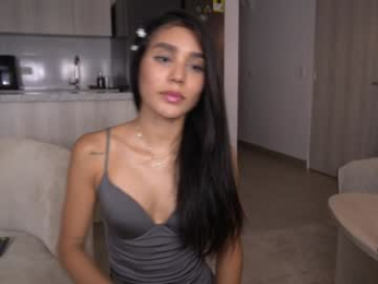 veroniqe_lounge webcam model stream image