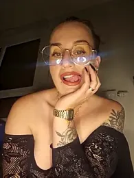 Lindsay_00off webcam model stream image