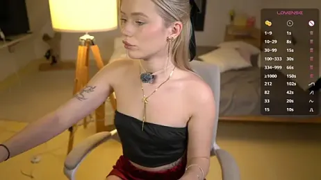 LexieLoree webcam model stream image