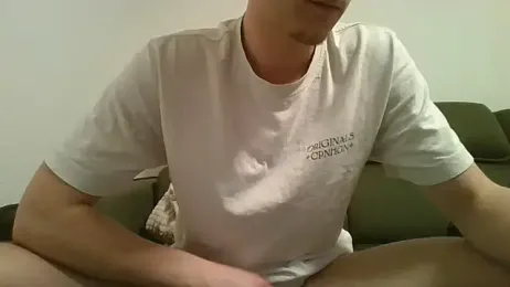 Tom136jr webcam model stream image