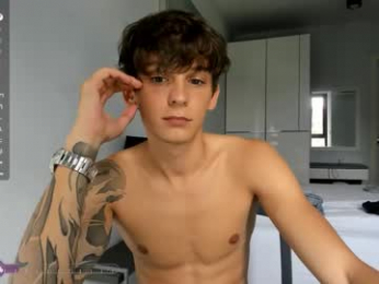 aiko_miracle webcam model stream image