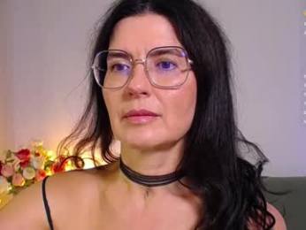 adelina_shine webcam model stream image