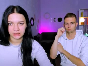 astren_villo webcam model stream image