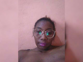 Chachachocolate webcam model stream image