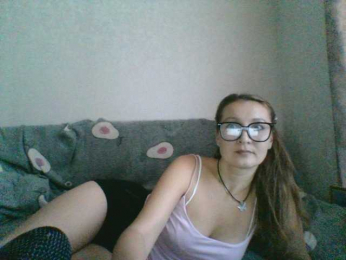 Yuliya333 webcam model stream image