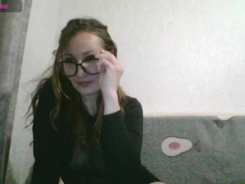 Yuliya333 webcam model stream image