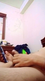 hram4 webcam model stream image