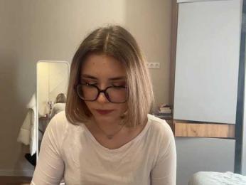 AlbaMihelcic webcam model stream image
