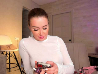 Imbaeva webcam bongacams model stream image