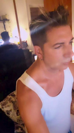 JoyzHot webcam model stream image