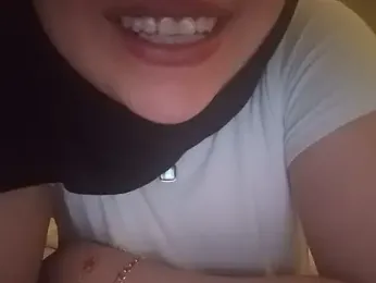 gizzz34 webcam model stream image
