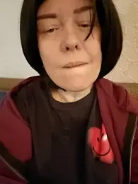 SweetTastes webcam model stream image