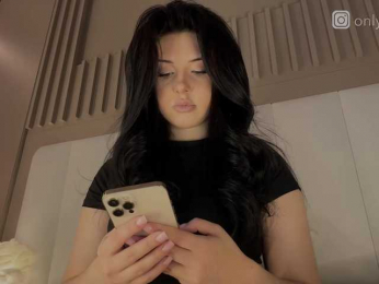 MENNDI webcam model stream image