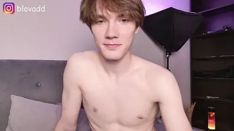 callmenineoneseven webcam model stream image