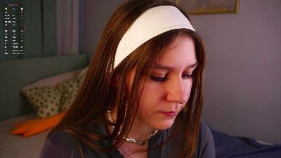 ZoniaHummert webcam model stream image