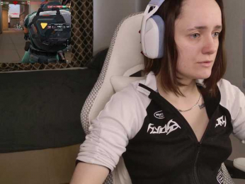 LunaL0ve webcam model stream image