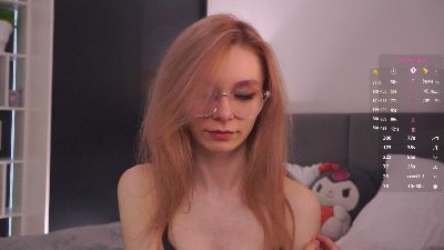MaryannBinette webcam model stream image