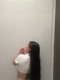 AmyWild webcam model stream image