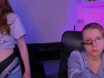 gloria_bubble webcam model stream image