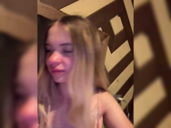 xKeryB webcam model stream image