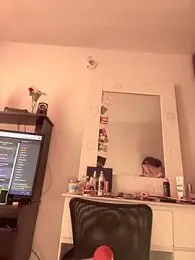 DulceLenns webcam model stream image