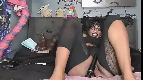 AmazonianMistress webcam model stream image